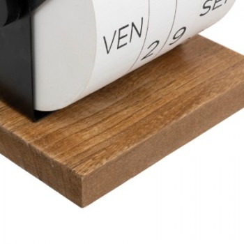 CALENDRIER SUR SOCLE EN BOIS