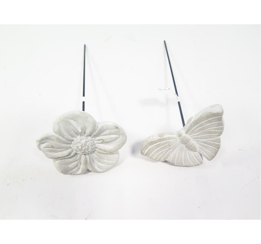 PIC DECO EN CIMENT PAPILLON/