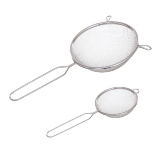 SET DE 2 PASSOIRES TAMIS EN