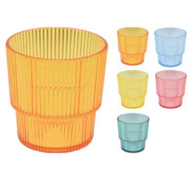 GOBELET EN PLASTIQUE STRIE