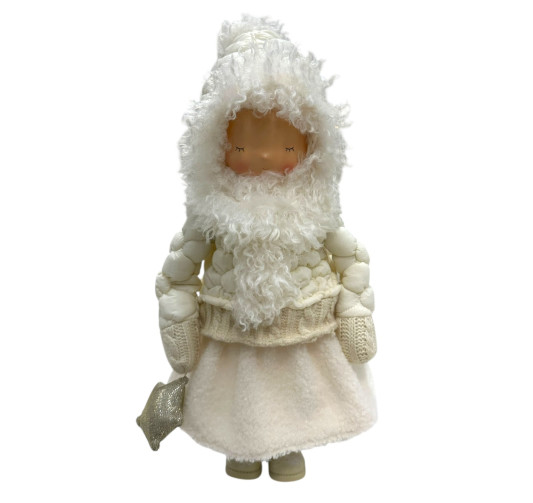 FILLE D HIVER DEBOUT