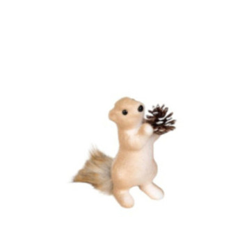 ECUREUIL DEBOUT AVEC POMME