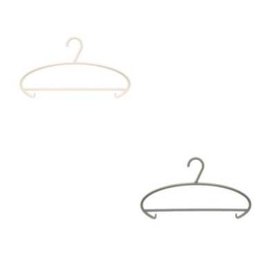 SET DE 8 CINTRES EN PLASTIQUE