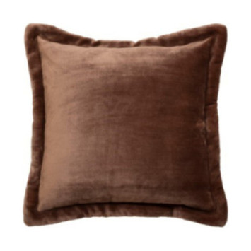 COUSSIN EN FLANELLE MARRON